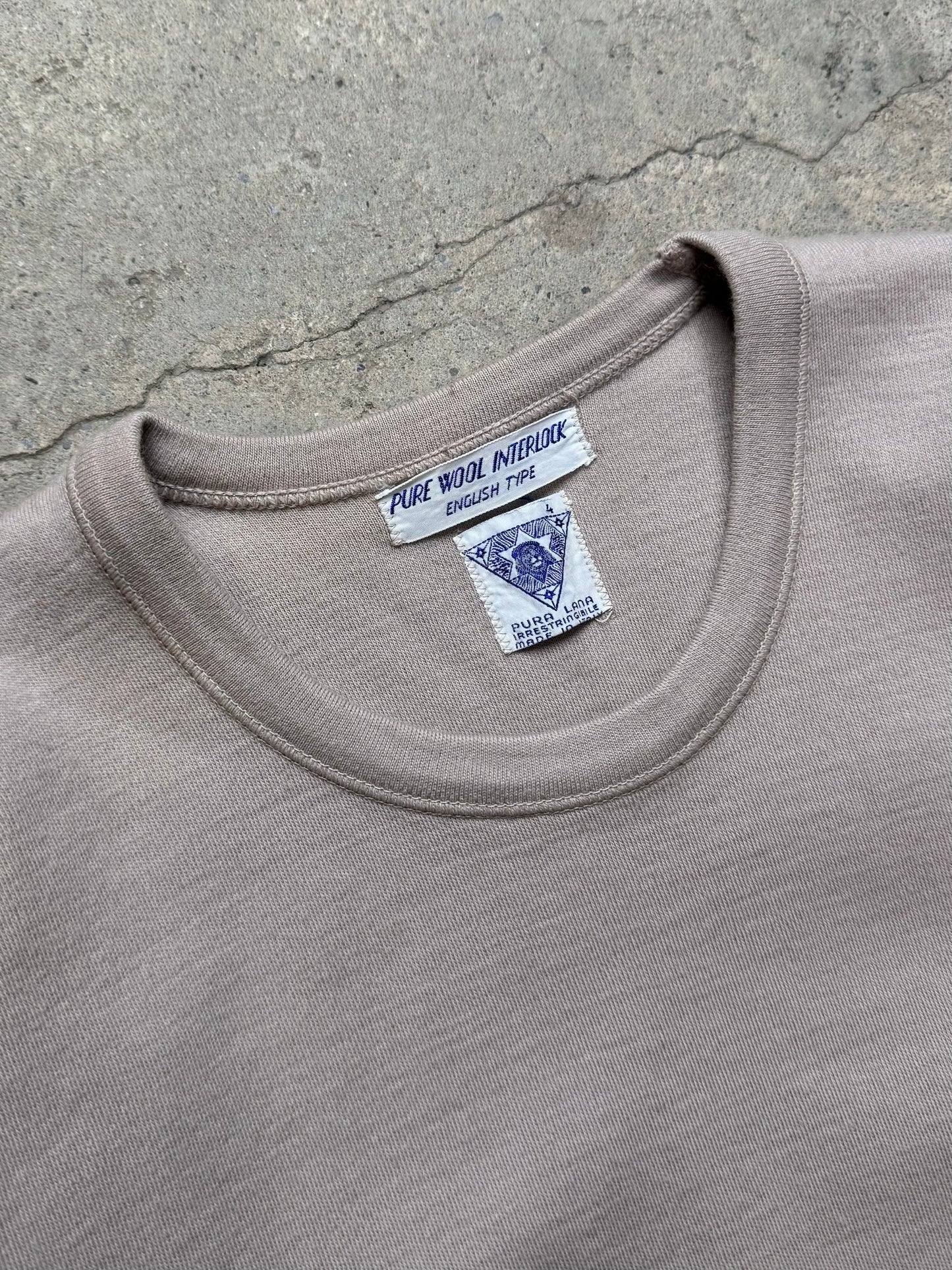 1960S - PURE WOOL INTERLOCK ENGLISH TYPE UNDERSHIRT