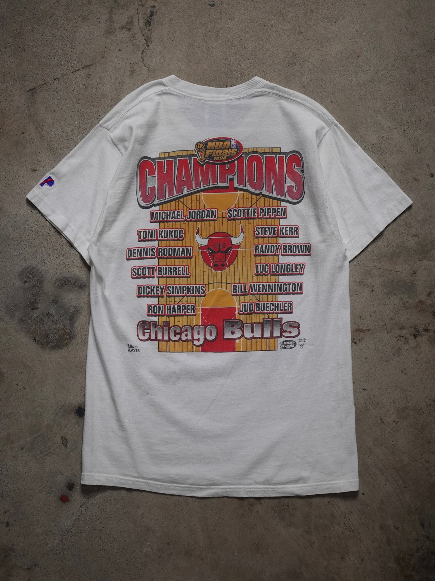 1990S - PRO PLAYER BULLS NBA CHAMPIONS T-SHIRT