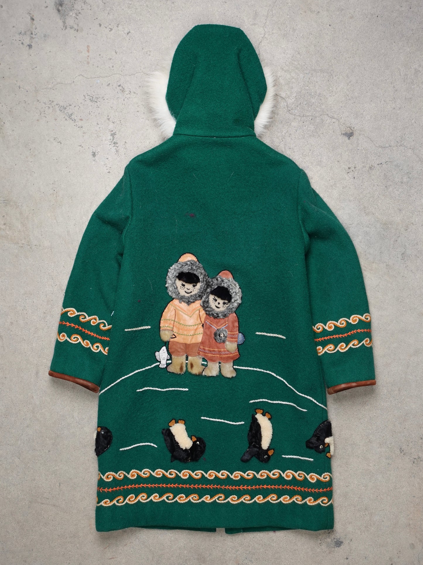 1960S/70S INUIT WOOL DUFFLE PARKA PENGUIN MOTIF