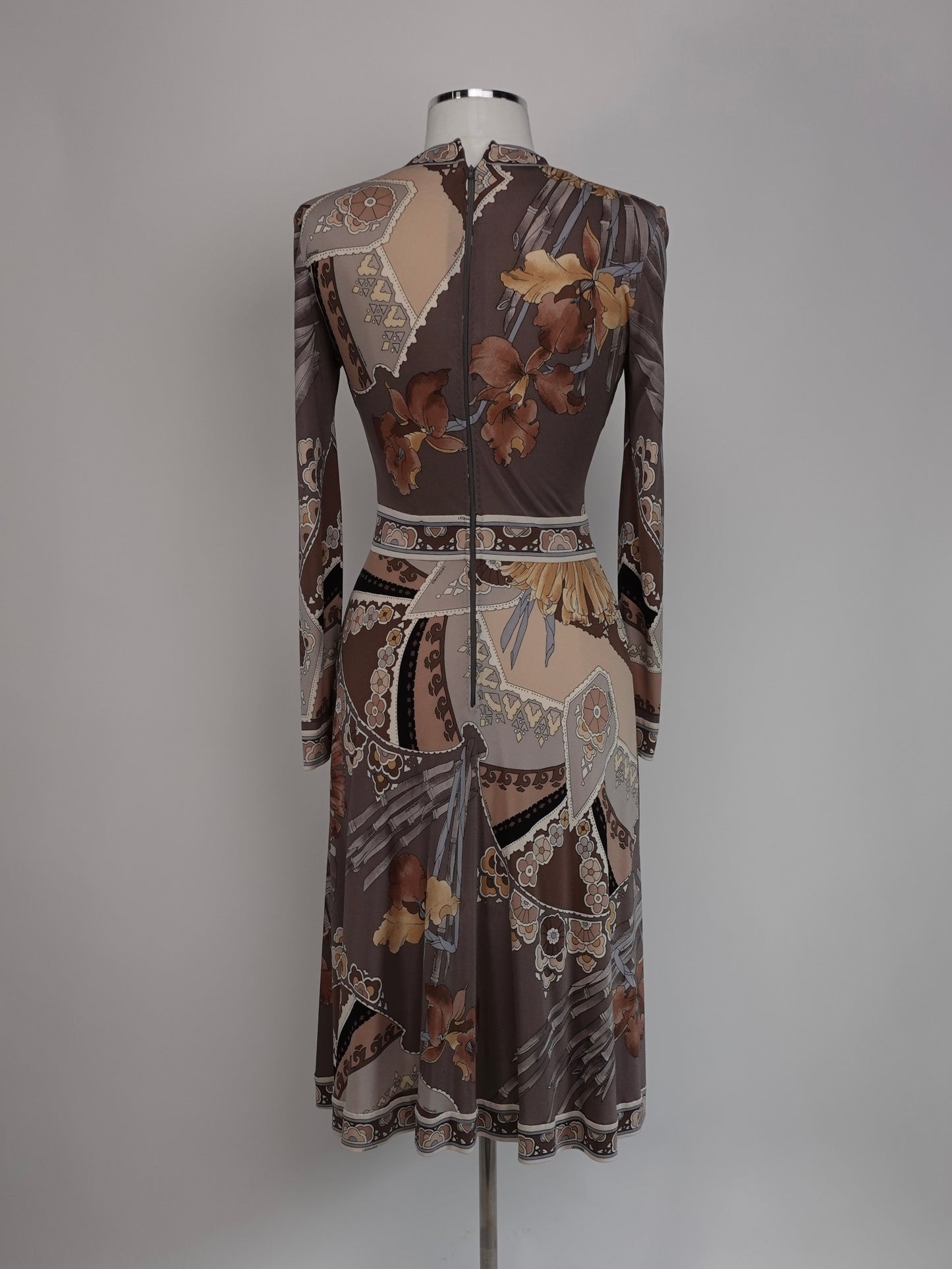 1980S - EMILIO PUCCI INSPIRED LEONARD LEONARD PARIS SILK JERSEY FLORAL PRINT KNEE LENGTH DRESS