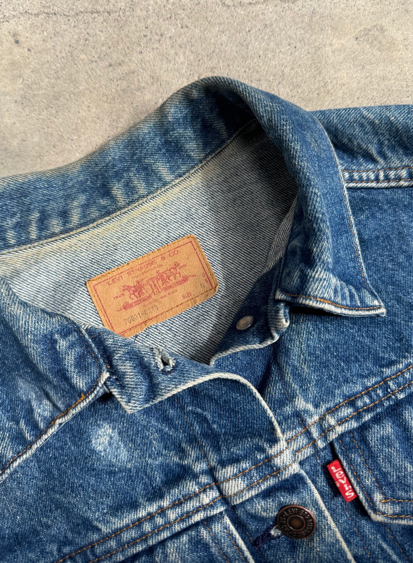 1980S - TYPE III LEVIS DENIM TRUCKER JACKET