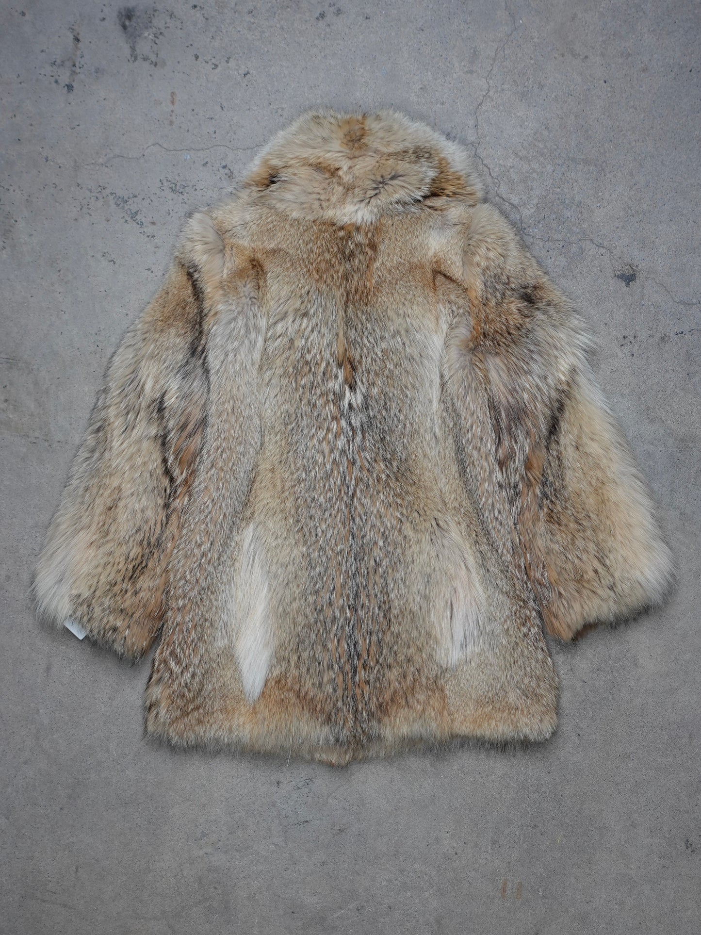 1970S - COYOTE FUR COAT