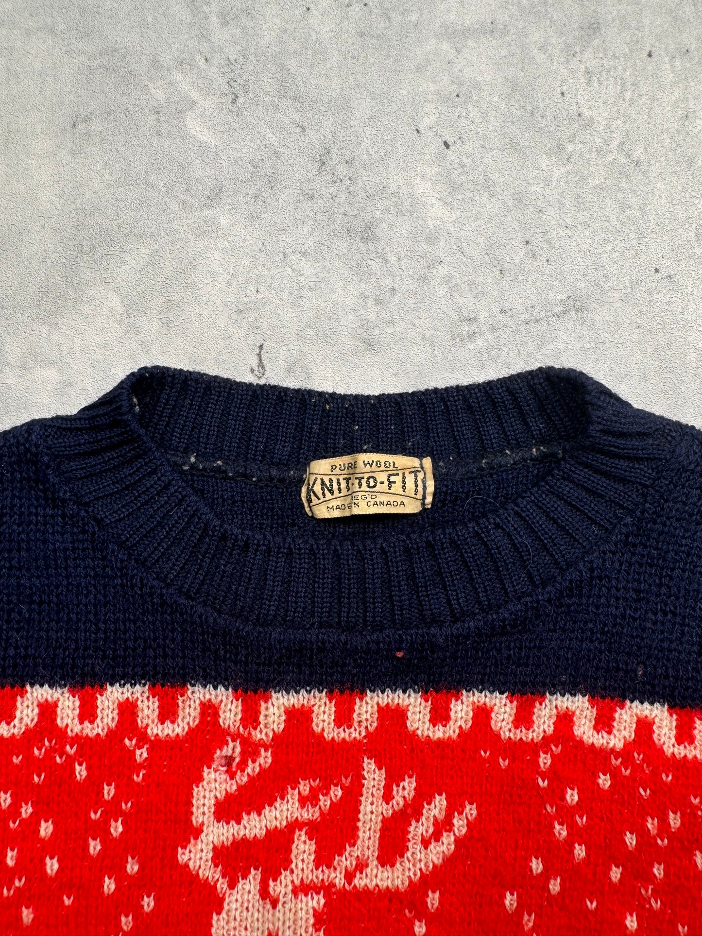 1950S - “KNIT TO FIT” WOOL SWEATER