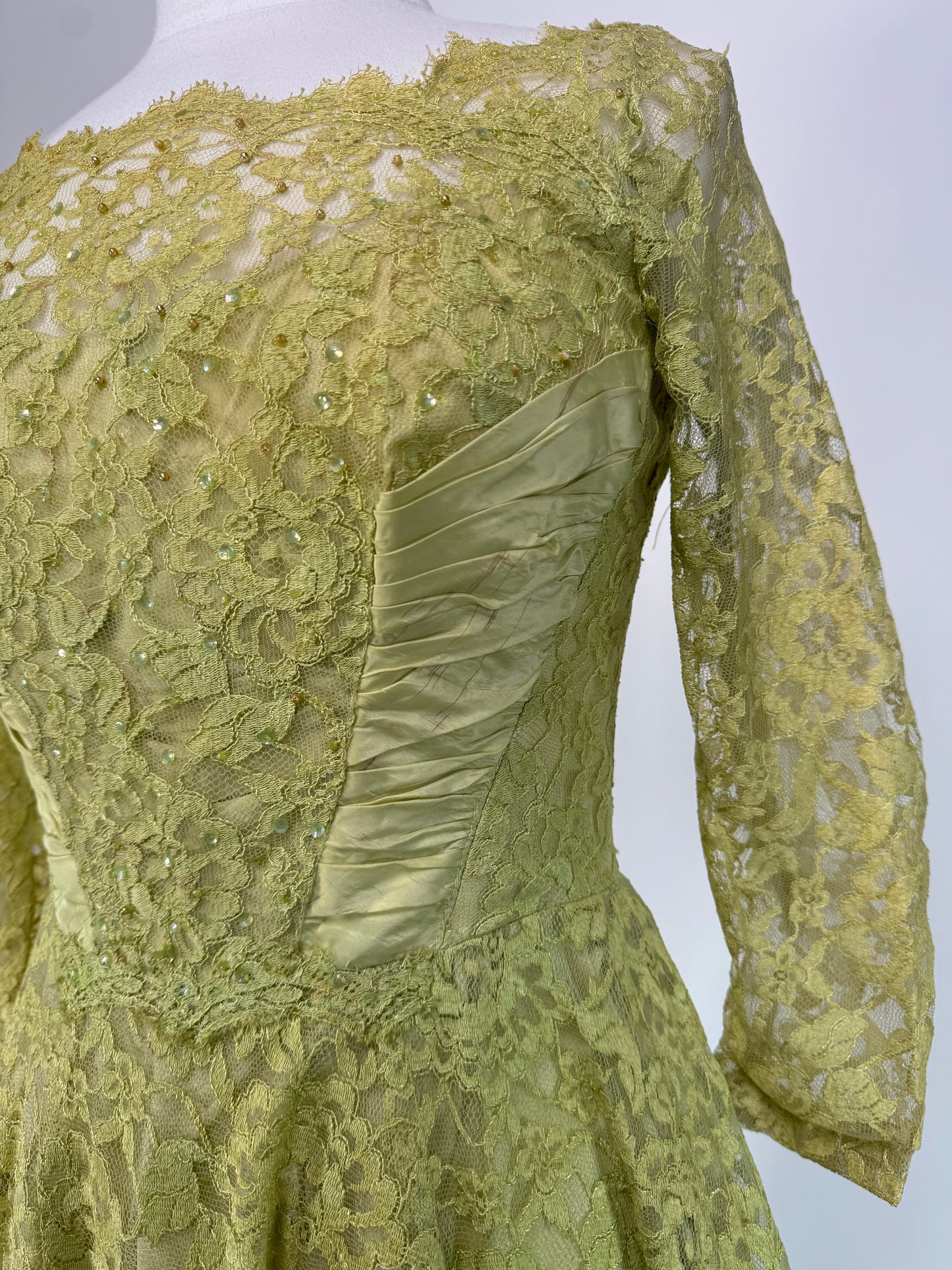 1960S - LIGHT GREEN LACE MESH TEA DRESS