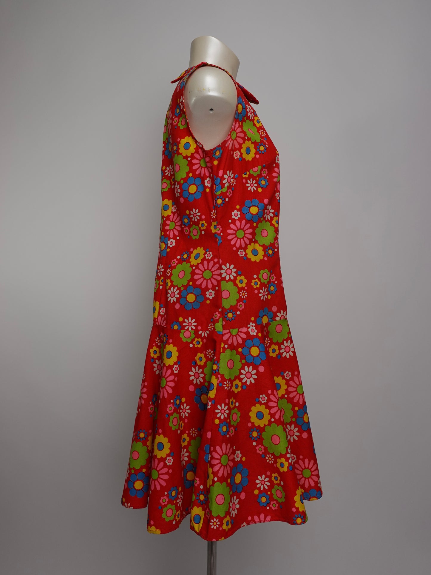 1960S -FLOWER POWER SLEEVLESS MIDI DRESS