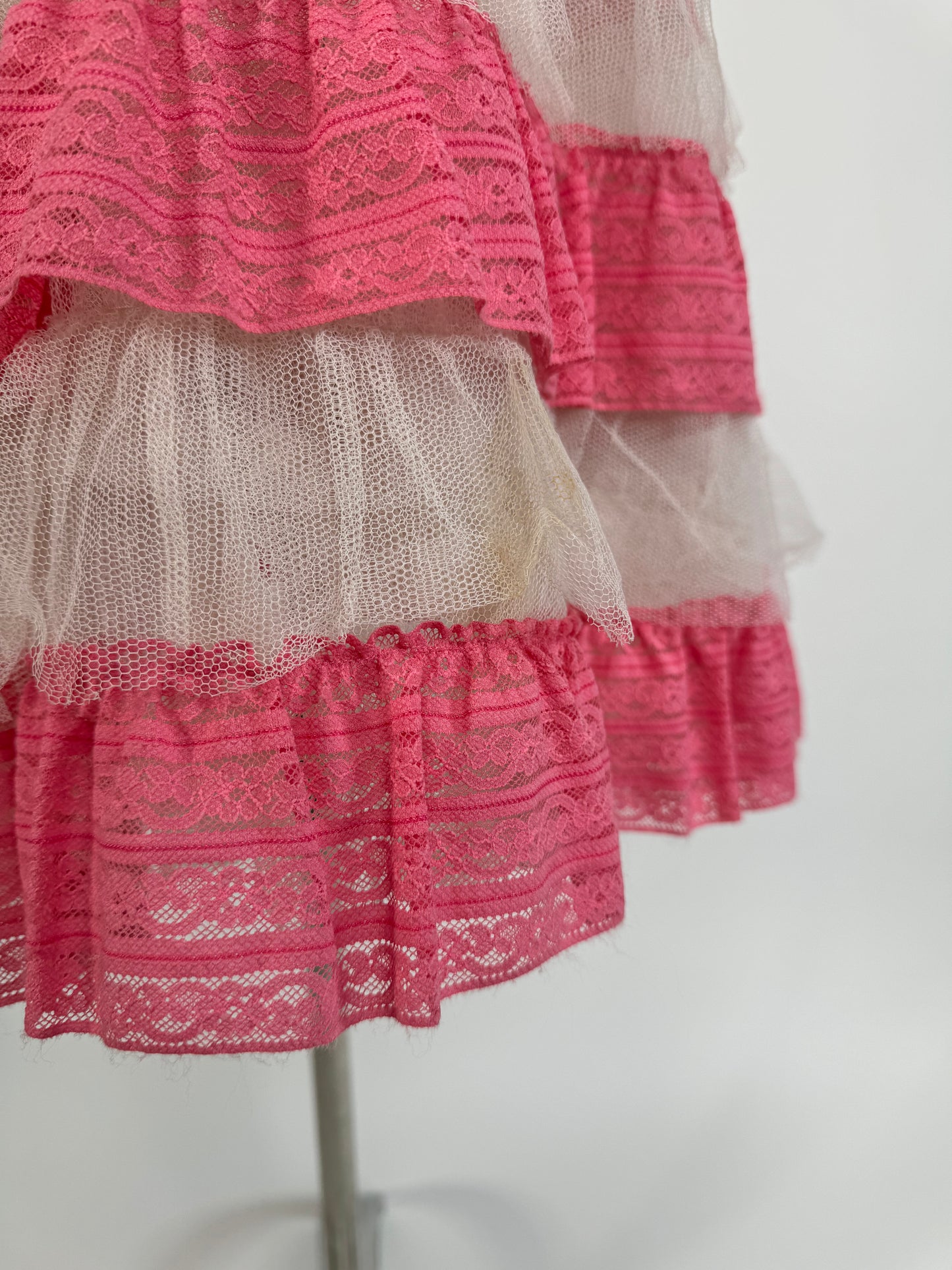 1980S - BETSEY JOHNSON PINK/WHITE TIERED RUFFLES PARTY DRESS