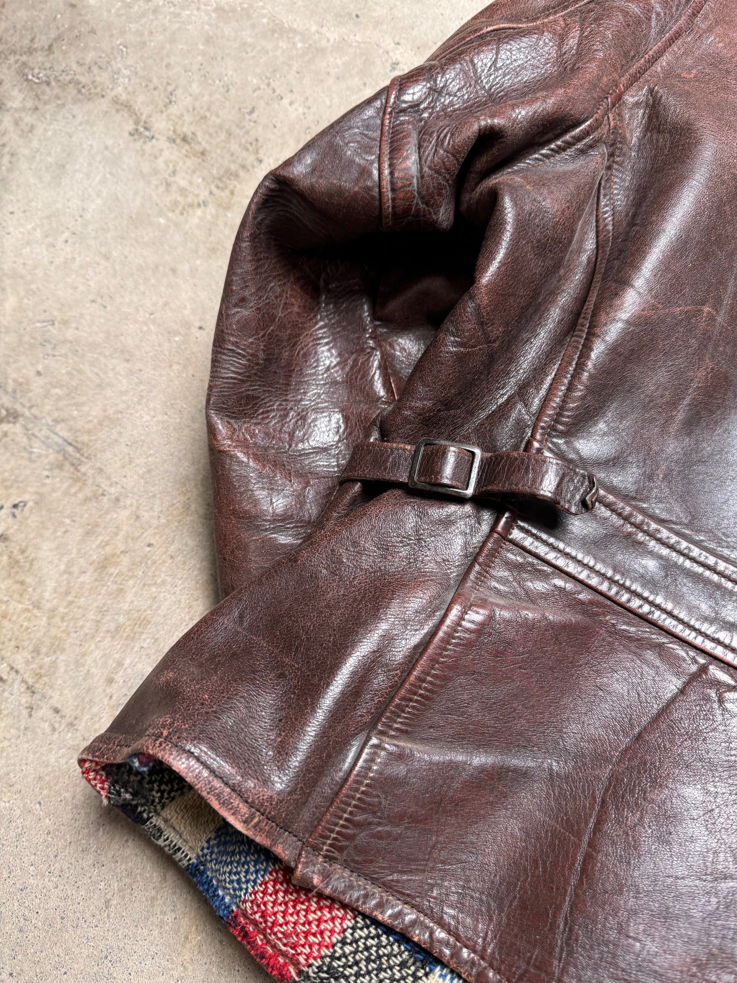 1940S/1950S - HORSEHIDE/STEERHIDE PLAID LINED HALFBELT JACKET